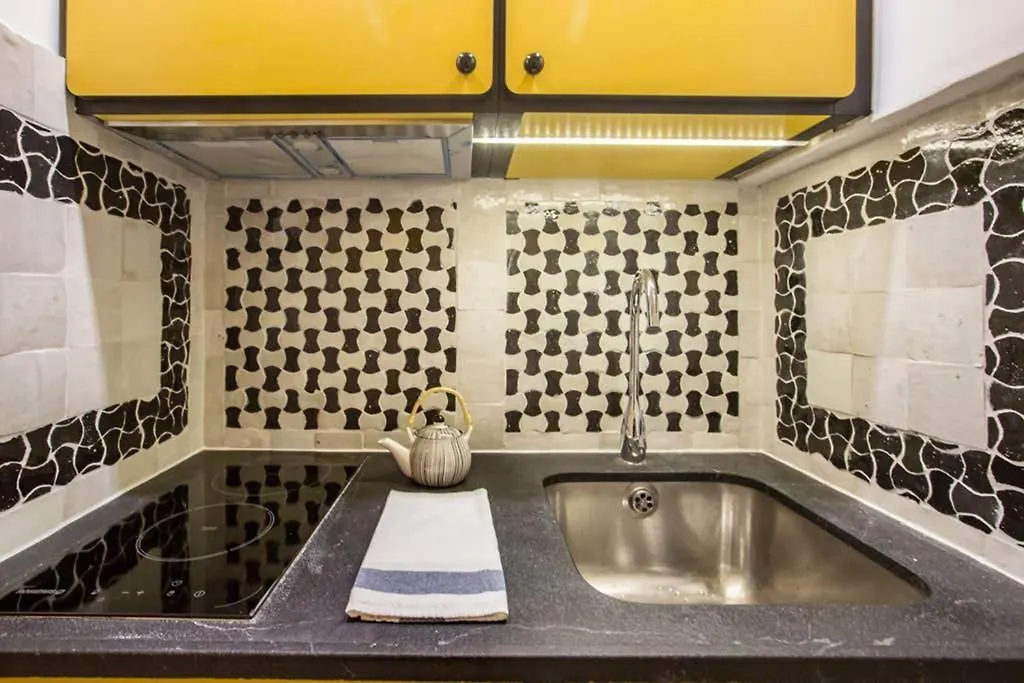 Charming Le Marais Retro Appartement Parijs